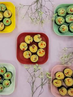 Hình của món Cơm cuộn.