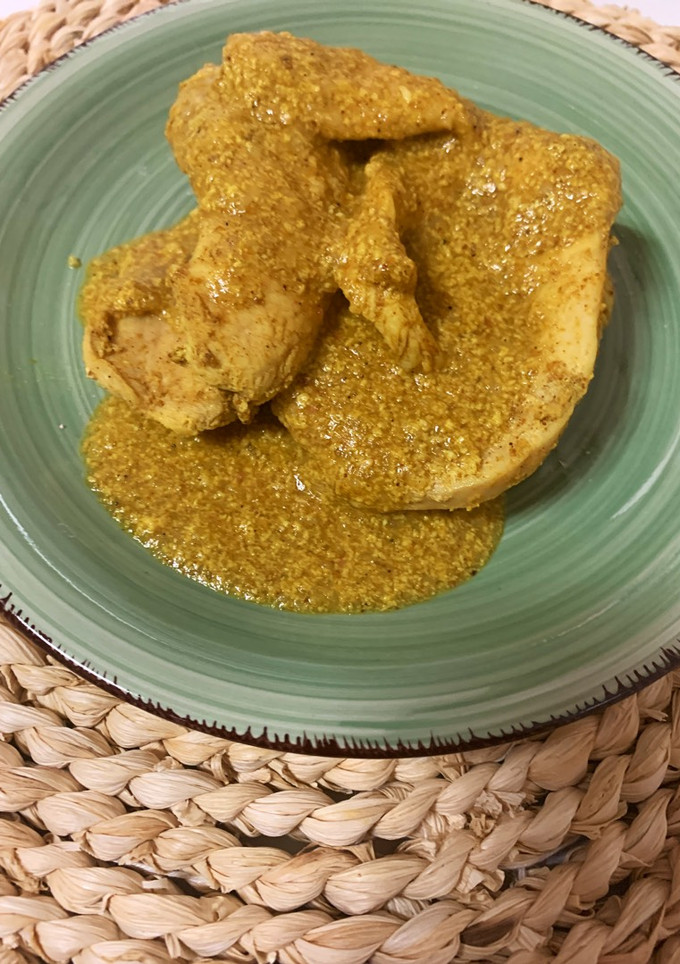 Una foto de Pollo al curry fit