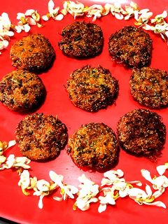 সজনে ফুলের বড়া (sojne fuler bora recipe in Bengali) রেসিপির প্রধান ছবি