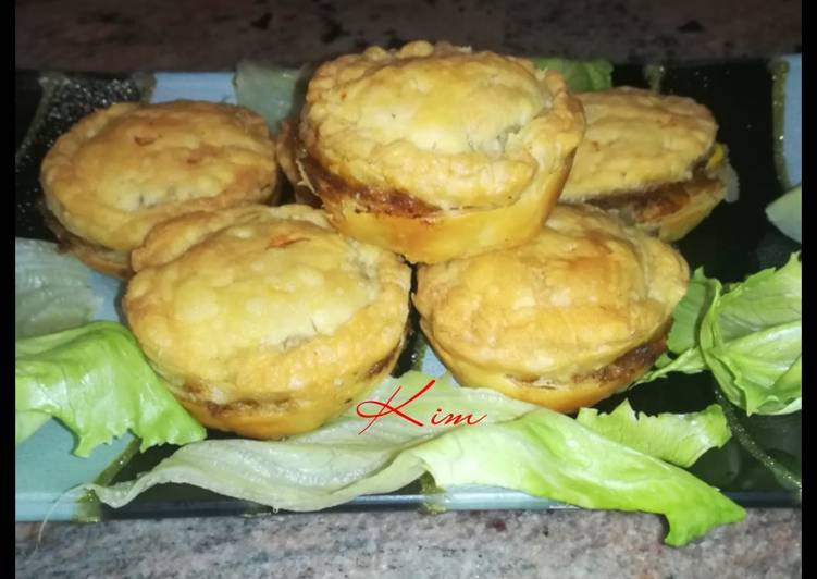 Mini veg pies