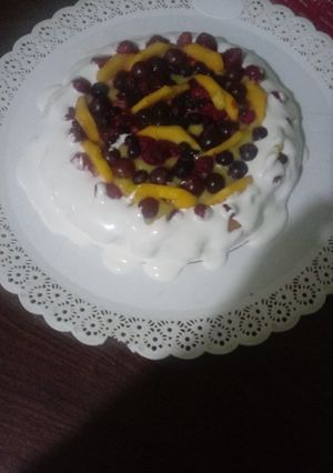 Una foto de Pastel con frutos rojos y merengue!!!