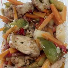 Foto principal de Pollo salteado con verduras