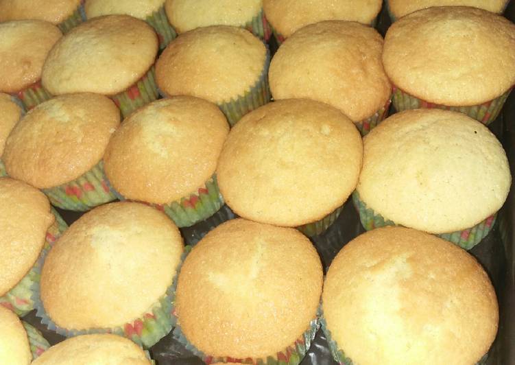 Easiest Way to Prepare Homemade 100pcs vanillah cupcakes