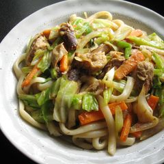 Mackerel ‘Chan-Chan-Yaki’ Udon A picture of Mackerel ‘Chan-Chan-Yaki’ Udon.