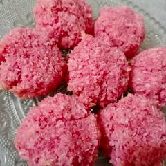 A picture of Coconut Macroons.