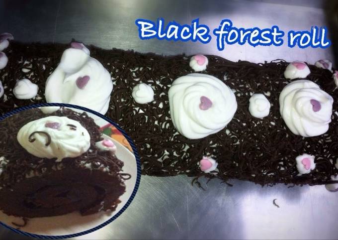 Blackforest roll cake