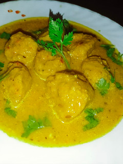 बेसन के गट्टे की सब्जी (Besan ke gatte ki sabzi recipe in Hindi) रेसिपी मुख्य फोटो