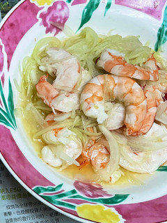 A picture of Cucumber and shrimp salad.