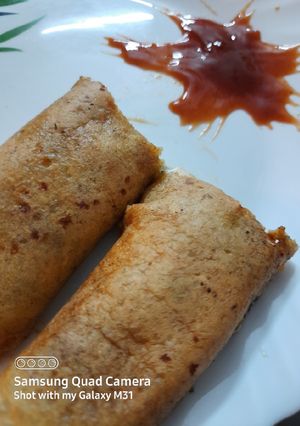 मूंगदाल चीज़ रोल (Moong Dal cheese roll recipe in Hindi) रेसिपी मुख्य फोटो