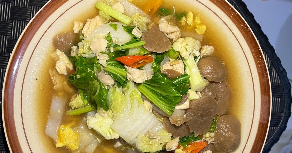Kwetiaw ayam siram ala solaria