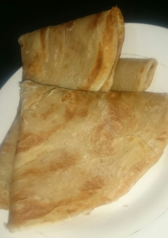 A picture of Soft layered chapatis.