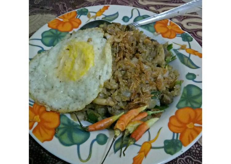 Nasi Goreng Praktis with hati ayam&telor ceplok
