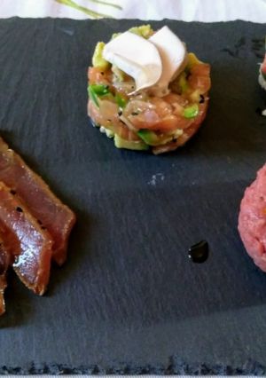 Foto di Tris di Tartare e Tonno marinato