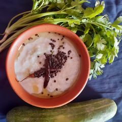 A picture of Cucumber raita.