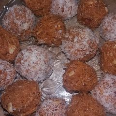 A picture of Vermicelli Balls.