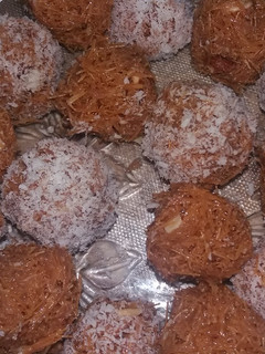 A picture of Vermicelli Balls.