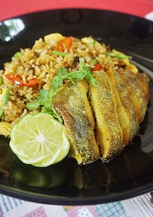 รูปของ ข้าวผัดน้ำพริกปลาสลิด