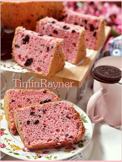 Foto resep Strawberry Oreo Milk Chiffon Cake .Krucils pasti suka