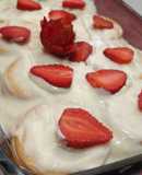 Carlota o pastel helado de limón con fresas