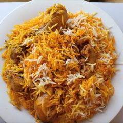 A picture of Sindhi chicken biryani.