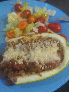 Una foto de Zucchini Rellenos con Ensaladas