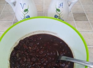 Una foto de Frijoles negros en potaje