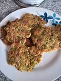 Torrejas de brócoli, zanahoria y pollo
