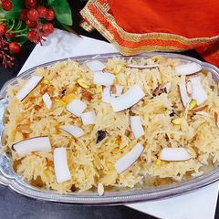 A picture of Gur wale chawal.