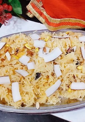A picture of Gur wale chawal.