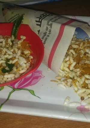 झाल मुरी (jhal muri recipe in Hindi) रेसिपी मुख्य फोटो