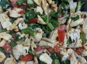 Una foto de Fajitas de pollo con acelgas