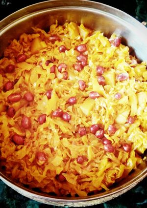 নিরামিষ বাঁধাকপির ঘণ্ট(niramish bandhakopi ghonto recipe in Bengali) রেসিপির প্রধান ছবি
