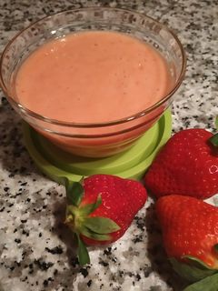 Una foto de Puré de fresas 🍓🍓