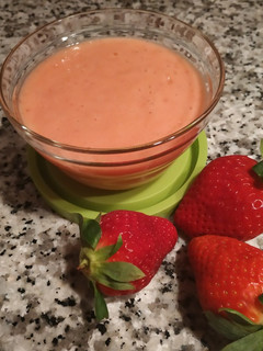 Una foto de Puré de fresas 🍓🍓