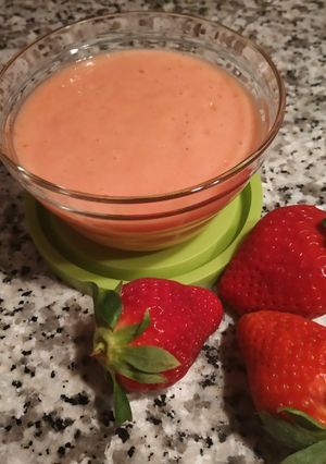 Una foto de Puré de fresas 🍓🍓
