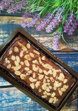 Foto resep Fudgy brownies shiny crust