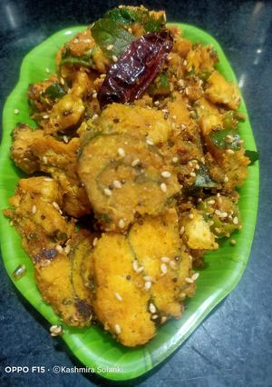 પાલક પાત્રા (Palak Patra Recipe In Gujarati) રેસીપી મુખ્ય ફોટો