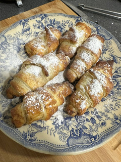 Una foto de Mini Croissants con Canela y jengibre. Súper rápidos