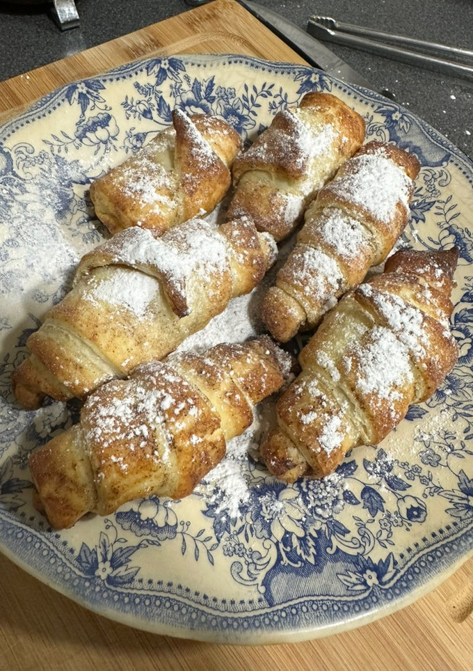 Una foto de Mini Croissants con Canela y jengibre. Súper rápidos
