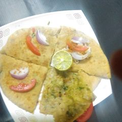 A picture of Stuffed Aloo Tawa Kulcha.