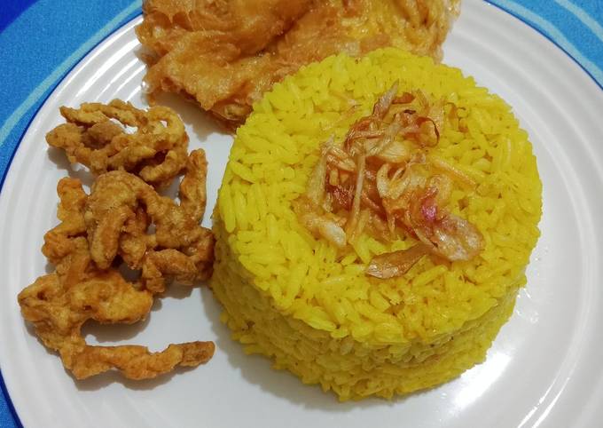 Resep Nasi Kuning Rice Cooker Bumbu Instan (Racik) Oleh Eka Natalia ...