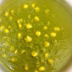 A picture of Corn palak.