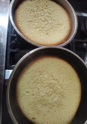 Una foto de Bizcochuelo perfecto con 3 ingredientes en batidora