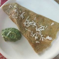 A picture of Moong daal ke chila.