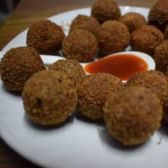 A picture of Raj pops / Rajma Balls.