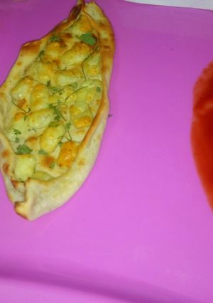 A picture of Cheese Halom.