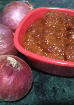 प्याज की चटनी (Pyaz ki chutney recipe in Hindi) रेसिपी मुख्य फोटो