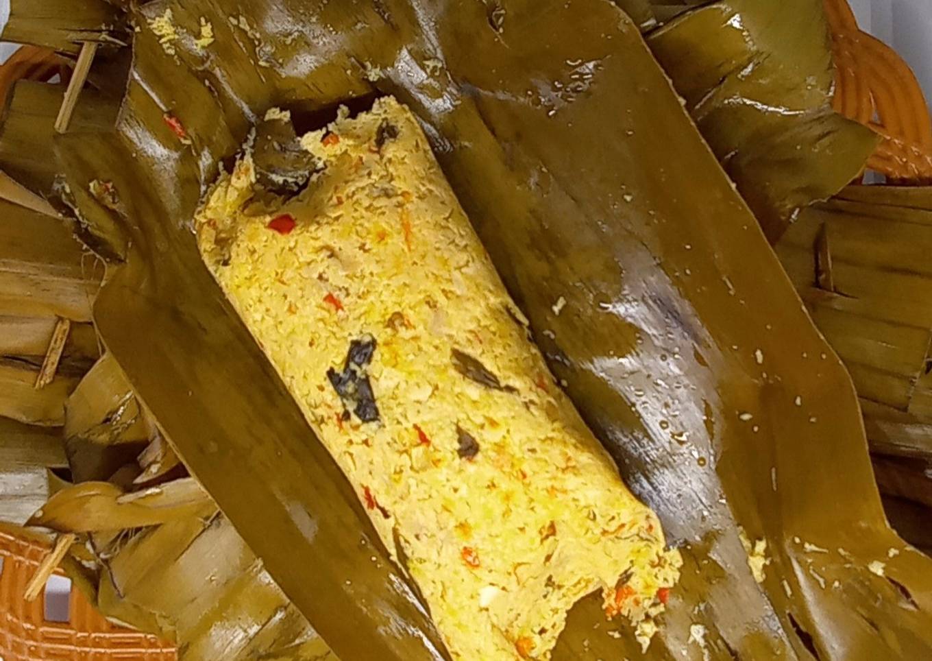 Semayi (Pepes Tahu, Kelapa Muda & Kelothok)