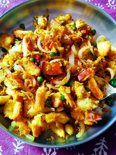 A picture of Bread masala fry.