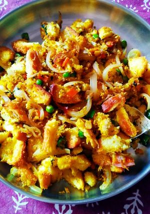 A picture of Bread masala fry.